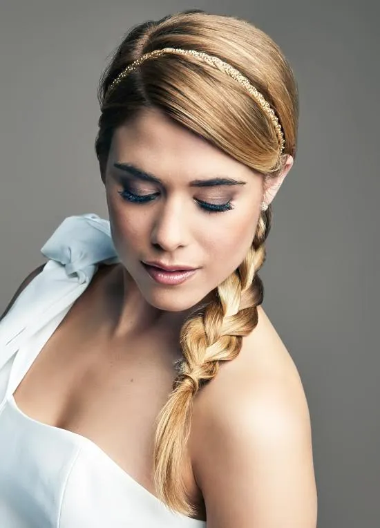 Шиньоны и накладки для волос