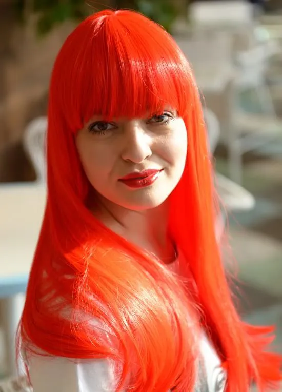 Фото 1. Длинный парик красного цвета Party Girl.